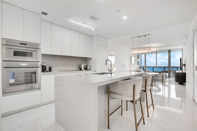 Alquiler de apartamento en Aria Reserve Miami 2702