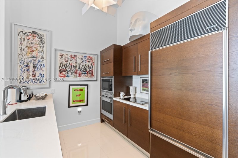 Comprar apartamento no Icon Brickell Tower I 4106