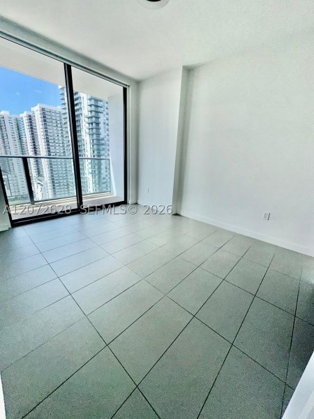 Aluguel de apartamento no Canvas 2108