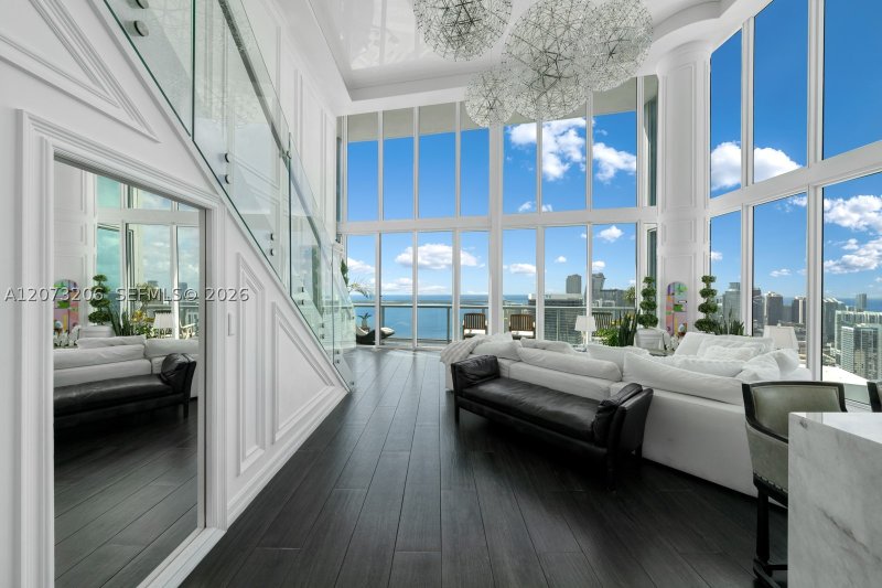 Alquiler de apartamento en Marina Blue 5701