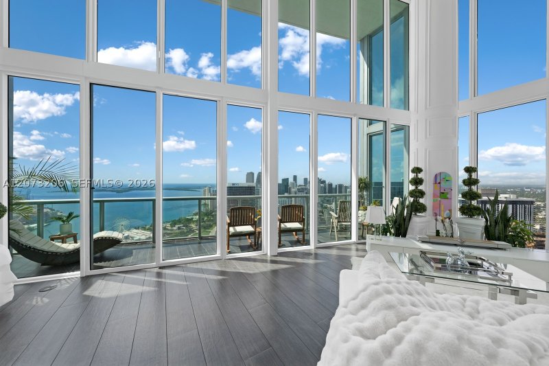 Alquiler de apartamento en Marina Blue 5701