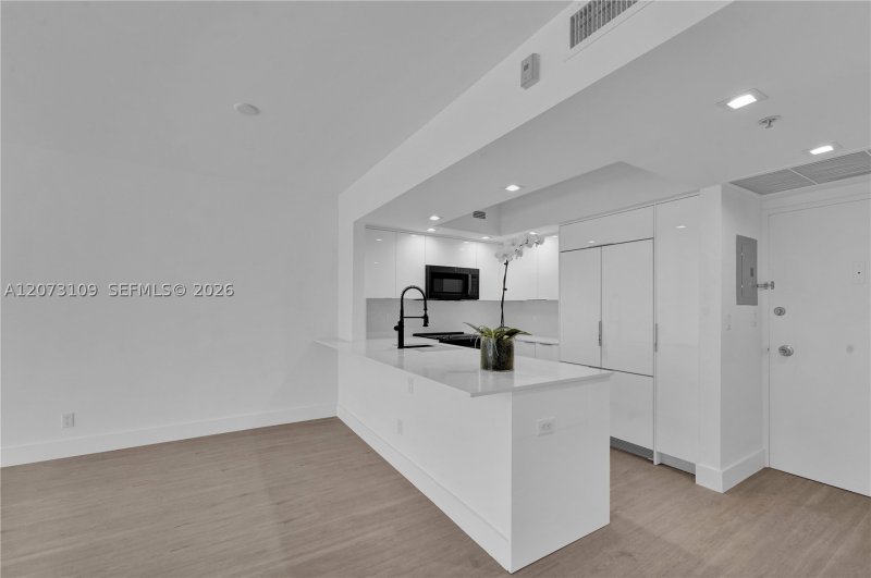 Alquiler de apartamento en 5600 Collins 6A