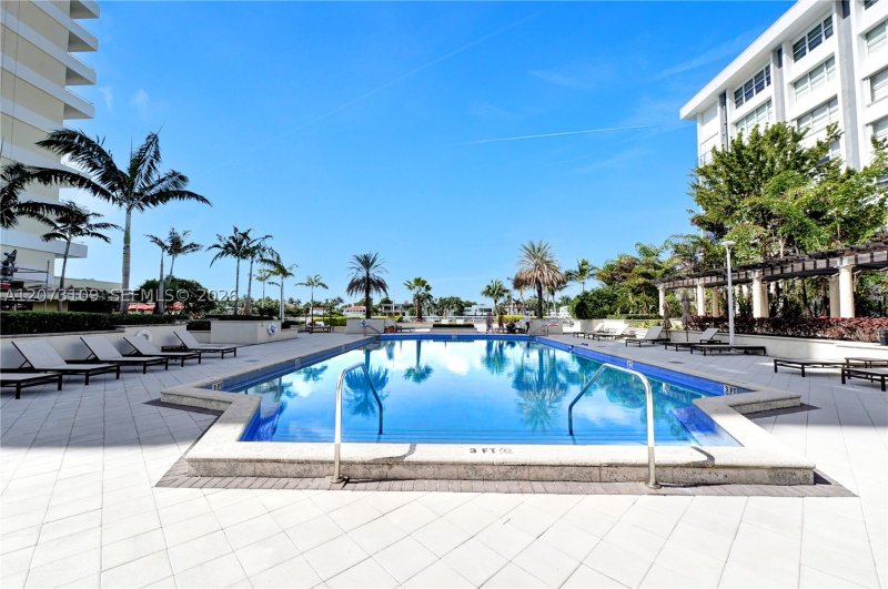 Alquiler de apartamento en 5600 Collins 6A