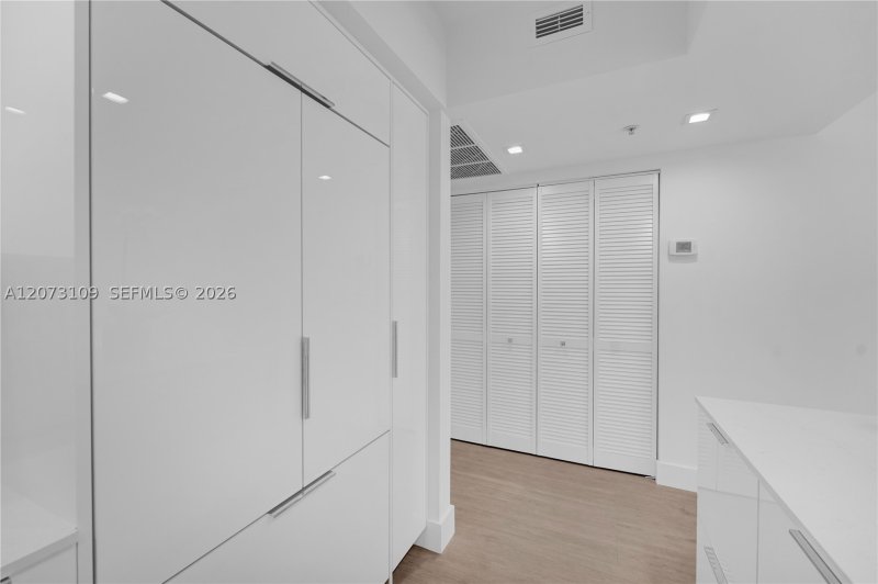 Alquiler de apartamento en 5600 Collins 6A