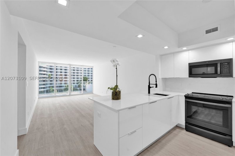 Alquiler de apartamento en 5600 Collins 6A