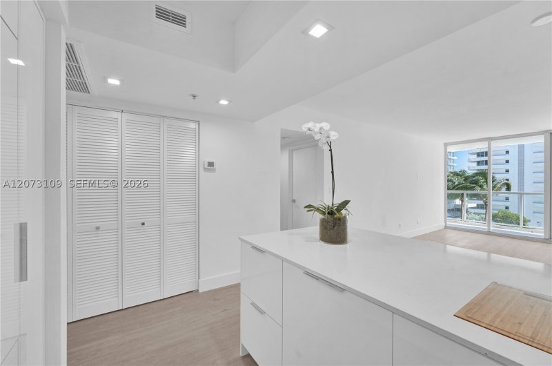 Alquiler de apartamento en 5600 Collins 6A