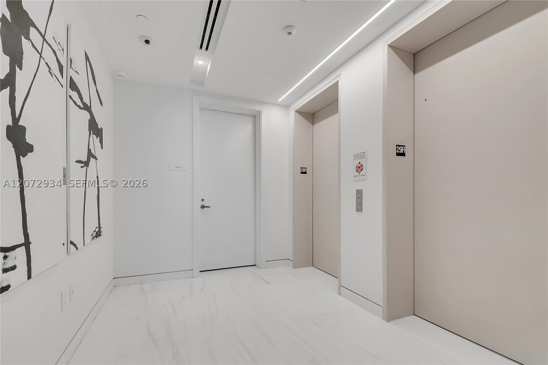 Alquiler de apartamento en Aston Martin Residences 2902E