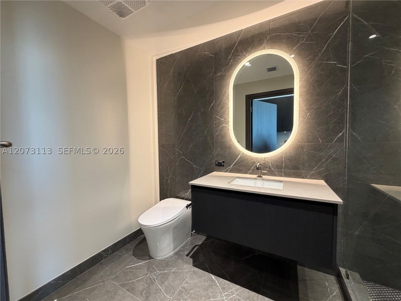 Alquiler de apartamento en E11EVEN Hotel & Residences 2703B