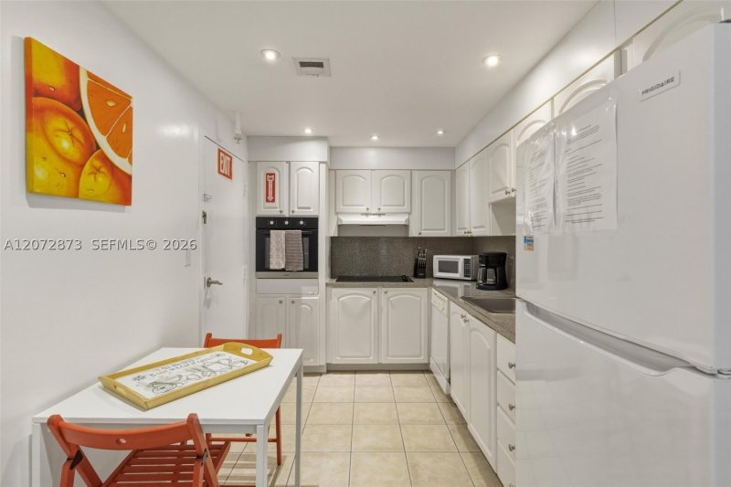 Condo for sale at Tides Hollywood Beach 3E
