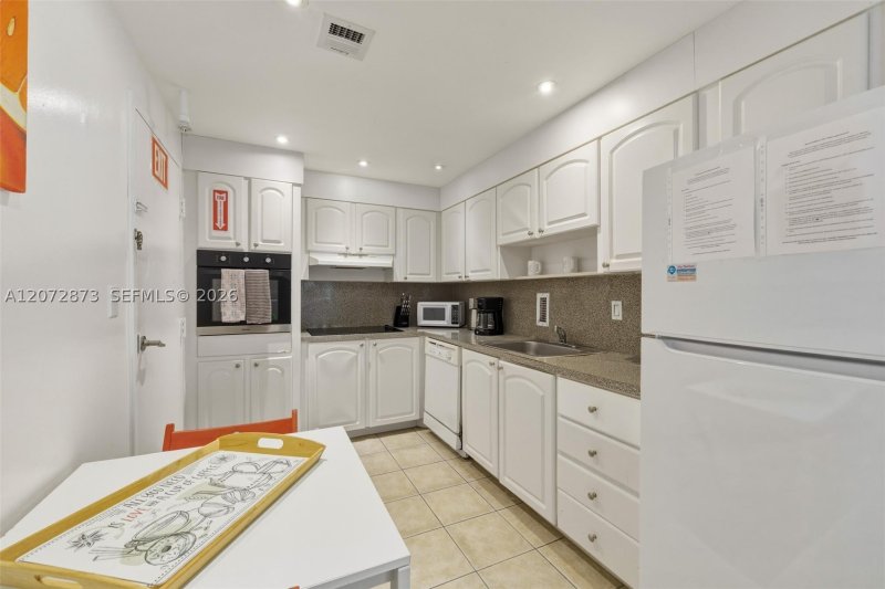 Condo for sale at Tides Hollywood Beach 3E