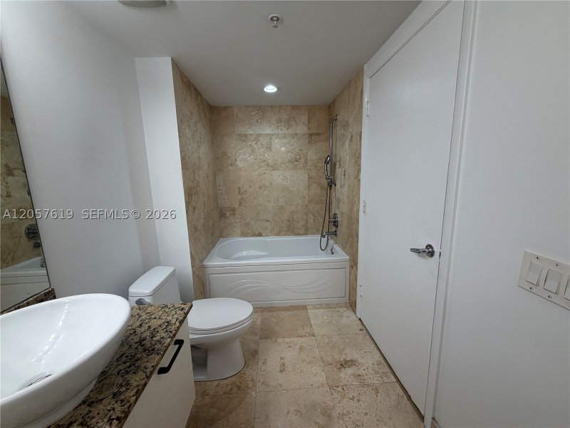 Aluguel de apartamento no Brickell on the River South 404