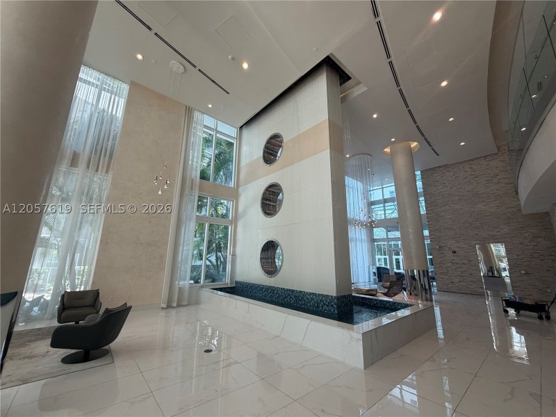 Brickell on the River South Apt #404