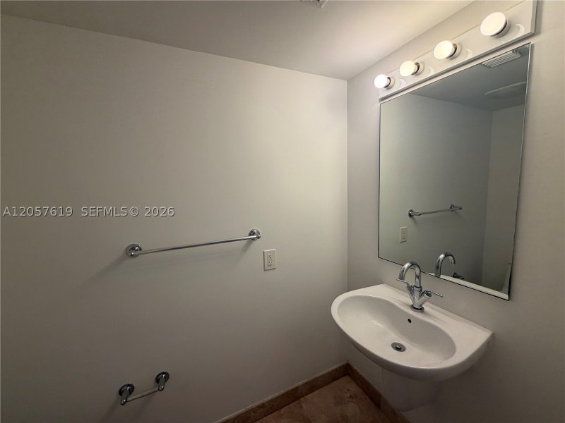Aluguel de apartamento no Brickell on the River South 404