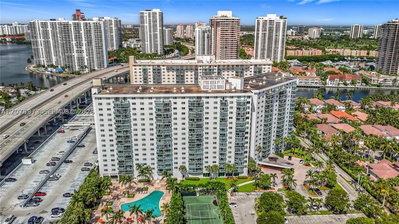 Ocean View Apt #308