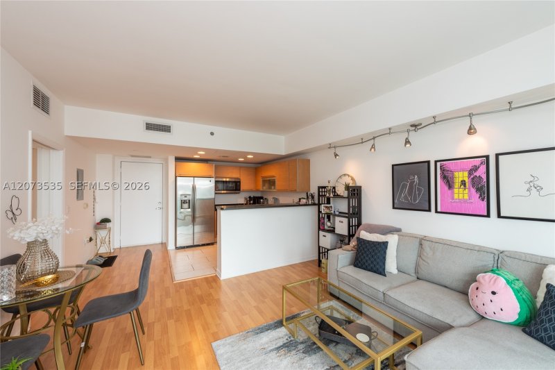 Property photo # 4