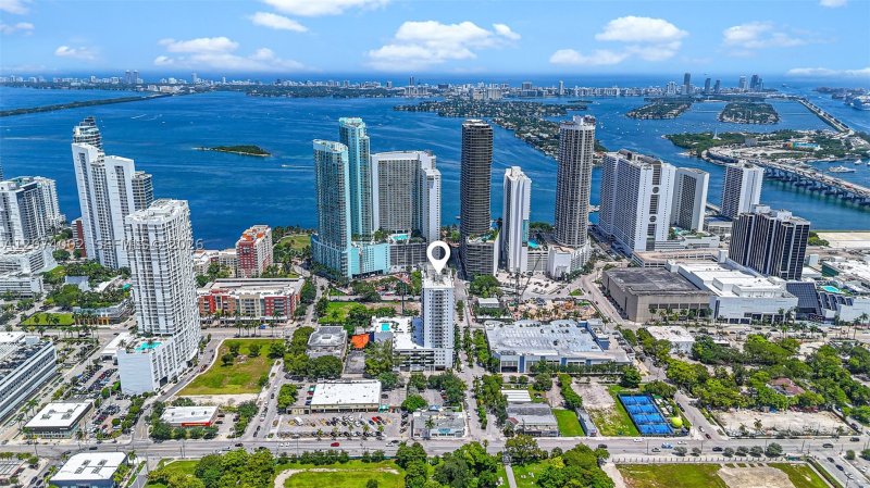 Comprar apartamento en 1800 Biscayne Plaza 1803