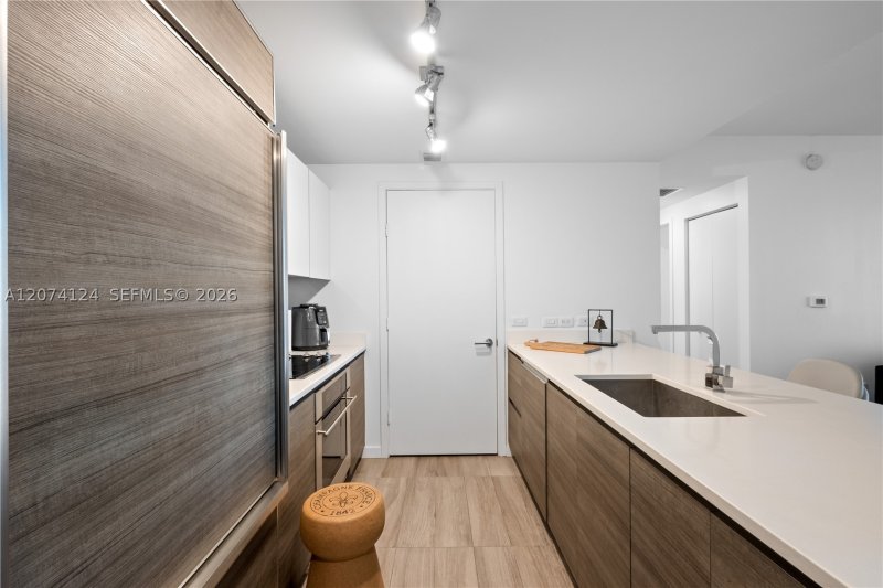 Alquiler de apartamento en 1100 Millecento 609