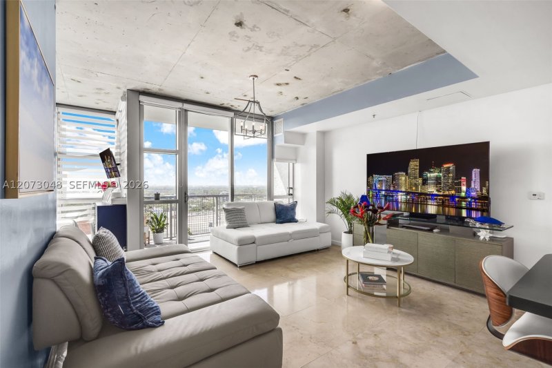 Comprar apartamento en Midtown Miami 4 H1503