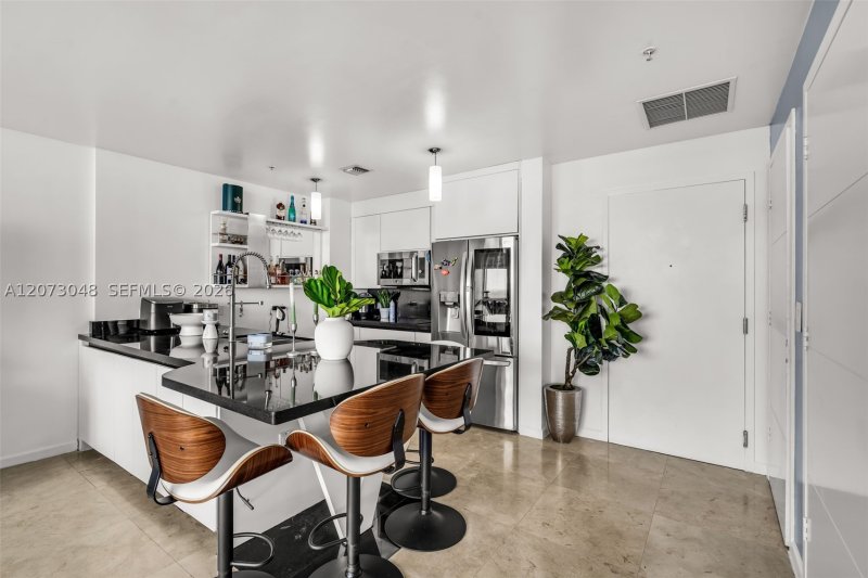 Comprar apartamento en Midtown Miami 4 H1503