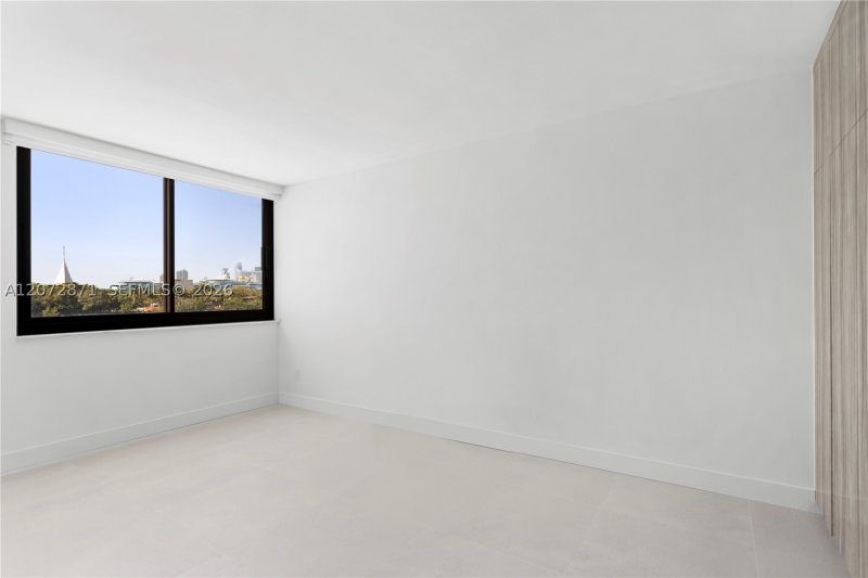 Condo for sale at 1000 Venetian Way 301/303
