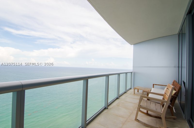 Apartment for rent at Jade Beach 3804