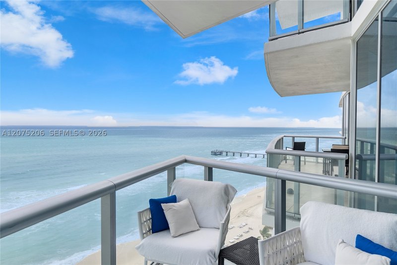 Comprar apartamento en Jade Beach 1703