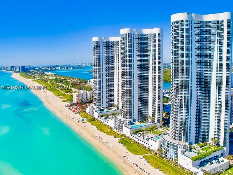 Beach Club Two Apt #2108