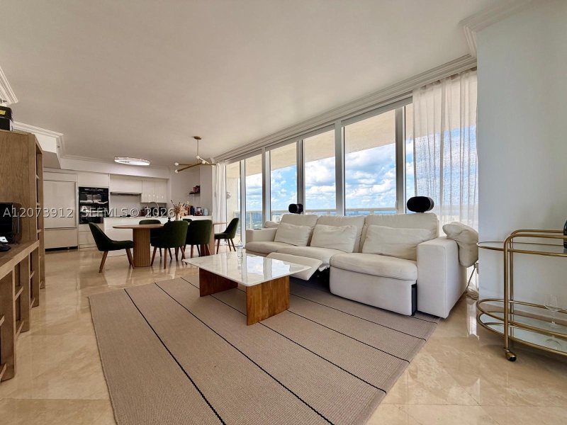 Aluguel de apartamento no Beach Club Two 2108