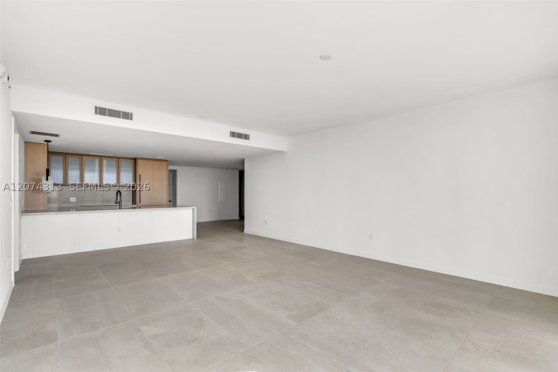 Condo for sale at 2200 Brickell 416