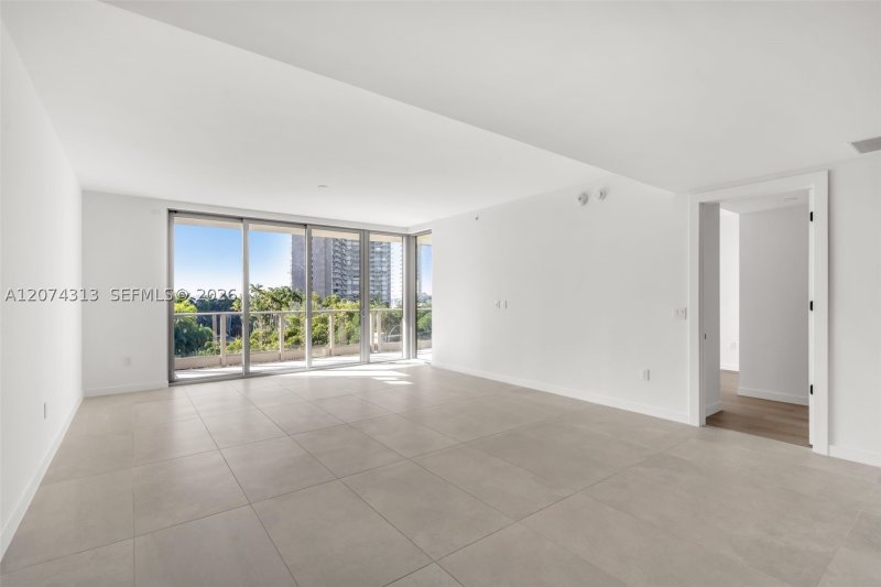 Condo for sale at 2200 Brickell 416