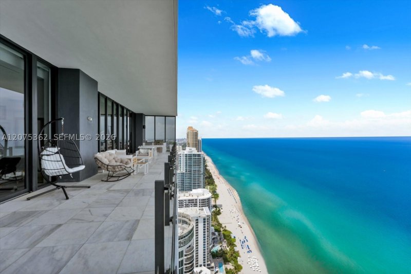 Comprar apartamento no Muse Sunny Isles Beach 4201