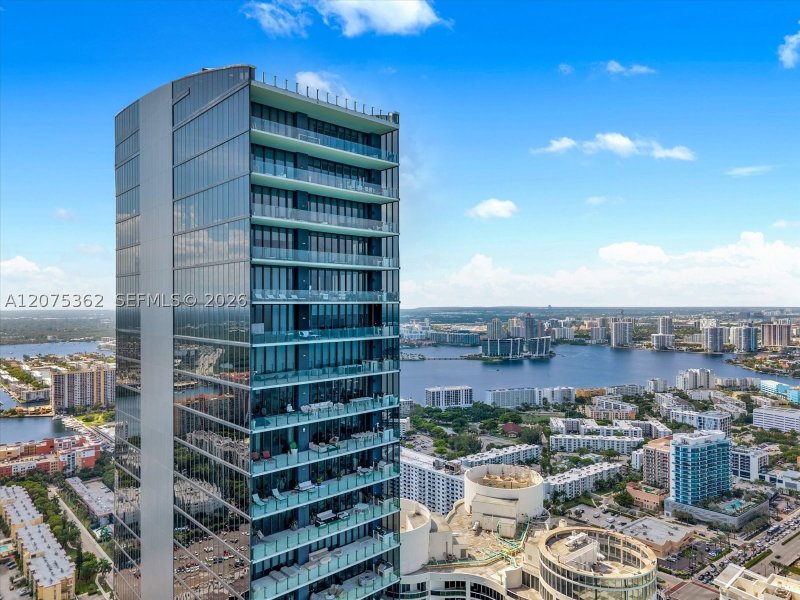 Comprar apartamento no Muse Sunny Isles Beach 4201