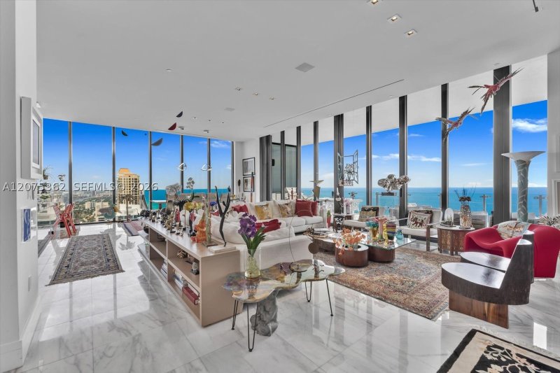 Comprar apartamento no Muse Sunny Isles Beach 4201