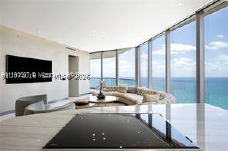 Aluguel de apartamento no Residences by Armani / Casa 5404