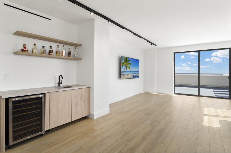 Property photo # 6