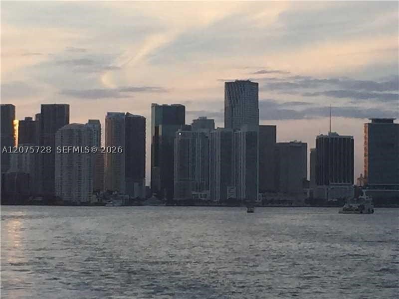 Apartment for rent at 50 Biscayne 4105