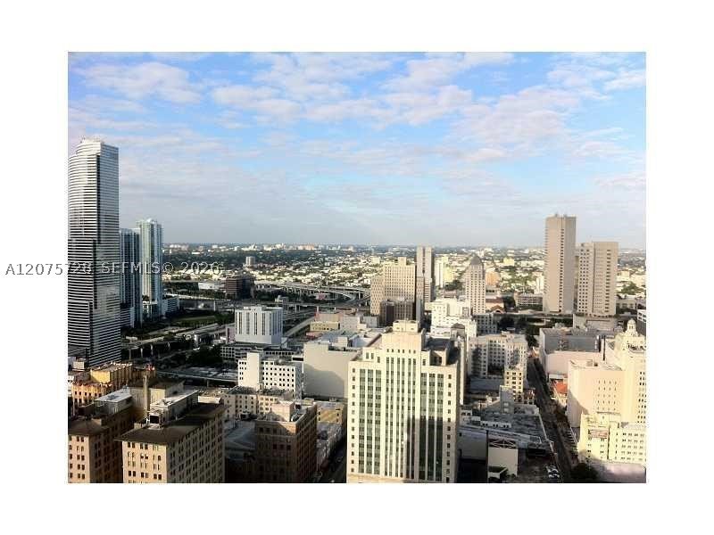 Apartment for rent at 50 Biscayne 4105