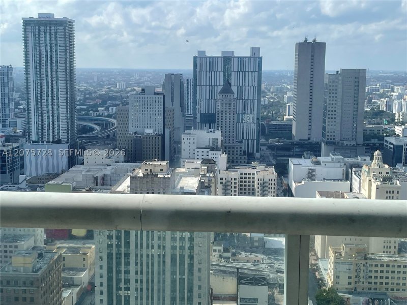 Apartment for rent at 50 Biscayne 4105