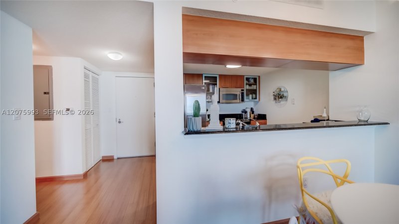 Apartment for rent at 1800 Club 2108