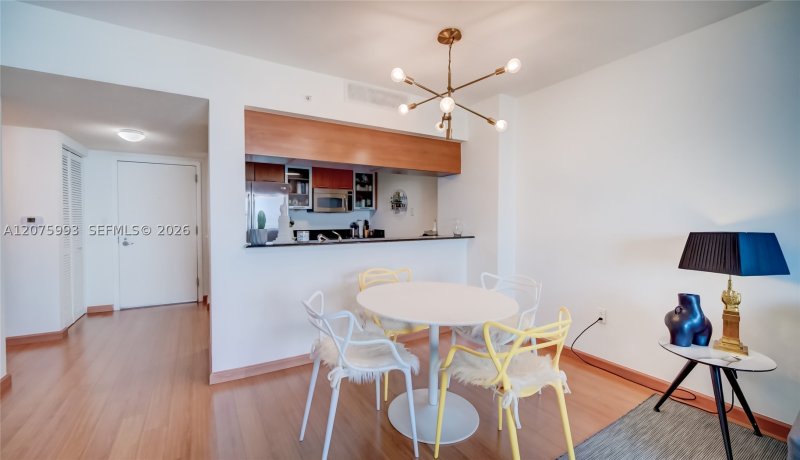 Apartment for rent at 1800 Club 2108