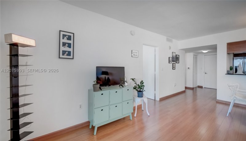Apartment for rent at 1800 Club 2108