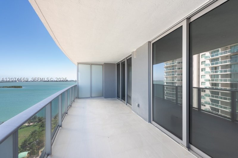 Condo for sale at Aria on The Bay 1907