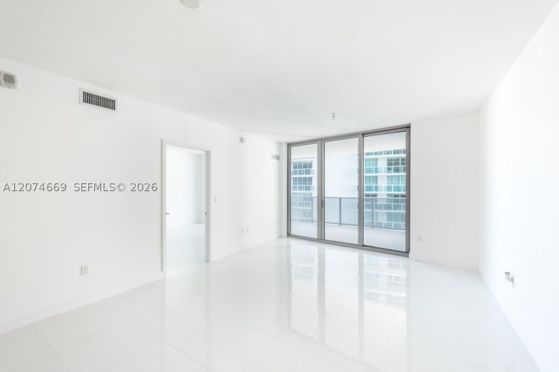 Condo for sale at Aria on The Bay 1907