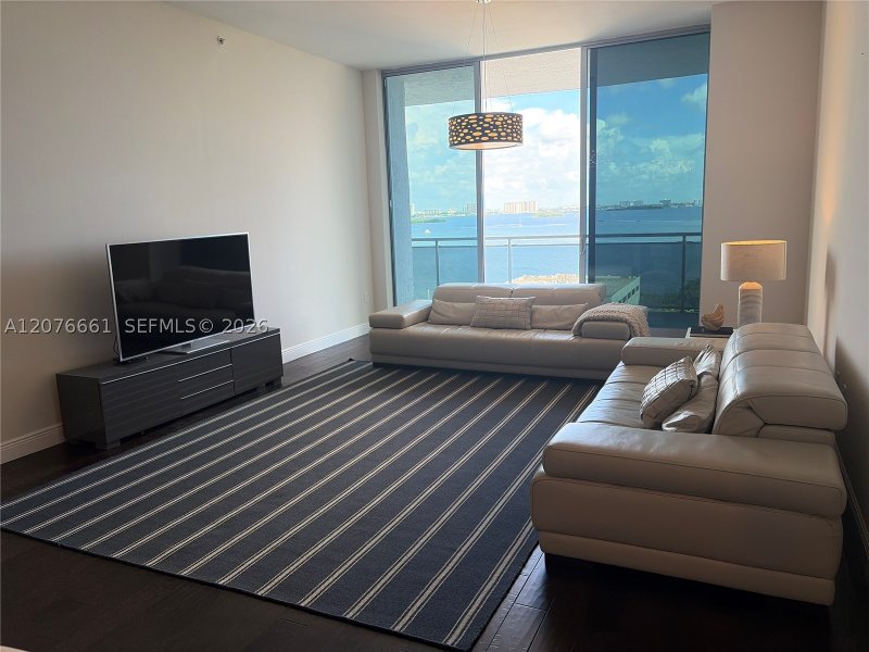 Aluguel de apartamento no The Lexi 807