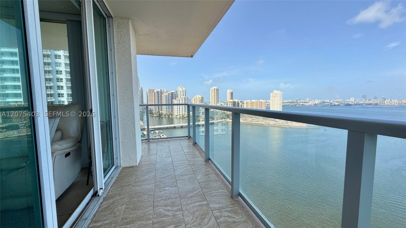 Comprar apartamento no Mark on Brickell 2310