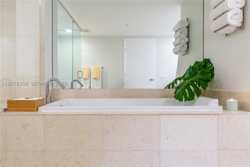 Comprar apartamento en Icon Brickell Viceroy 3410