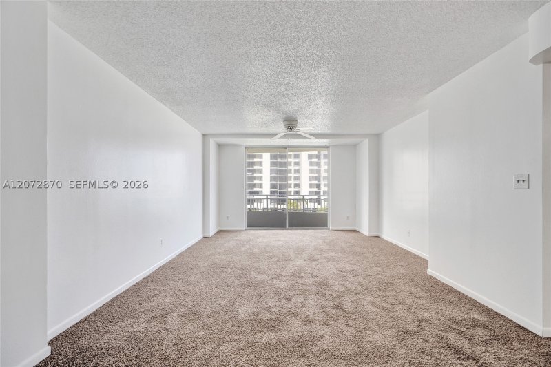 Alquiler de apartamento en Isola Brickell Key 709
