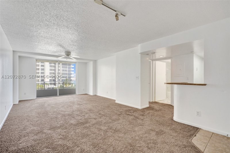 Alquiler de apartamento en Isola Brickell Key 709