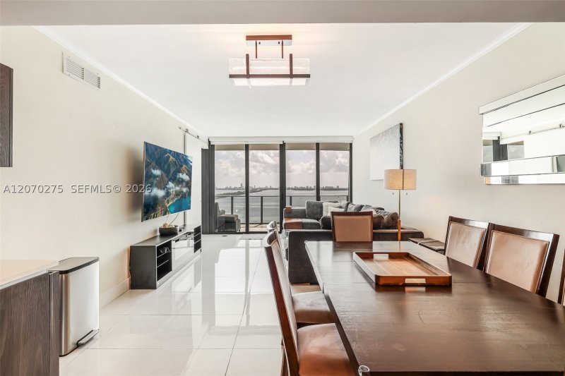 Property photo # 11