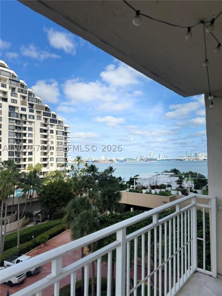 Isola Brickell Key Apt #601
